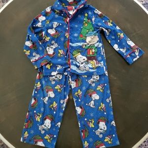 Boys Peanuts pajamas, size 5t.